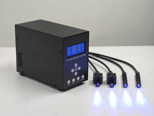 ระบบการรักษาจุด UV LED ของห้องปฏิบัติการที่มีการควบคุมอิสระหลายช่องทางและผลิตแสงสว่างสูงสําหรับความเข้มข้น UV ที่ปรับได้